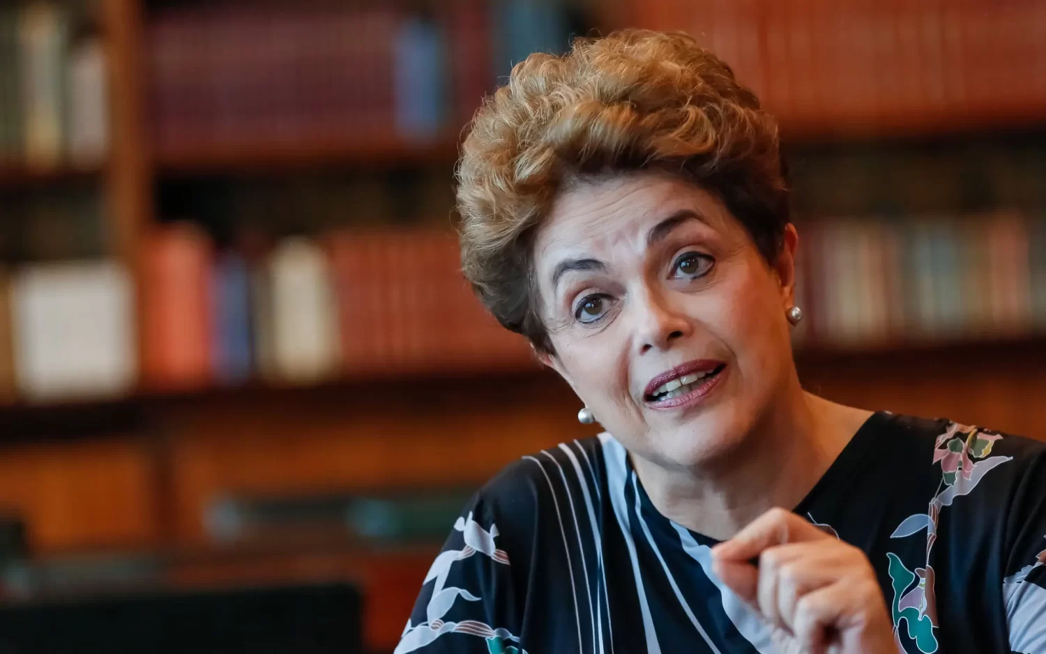 Dilma enfrenta tentativas de golpe mesmo após 2016