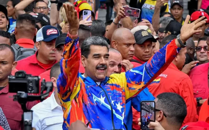 Nicolás_Maduro_reeleito_presidente_Venezuela (2)