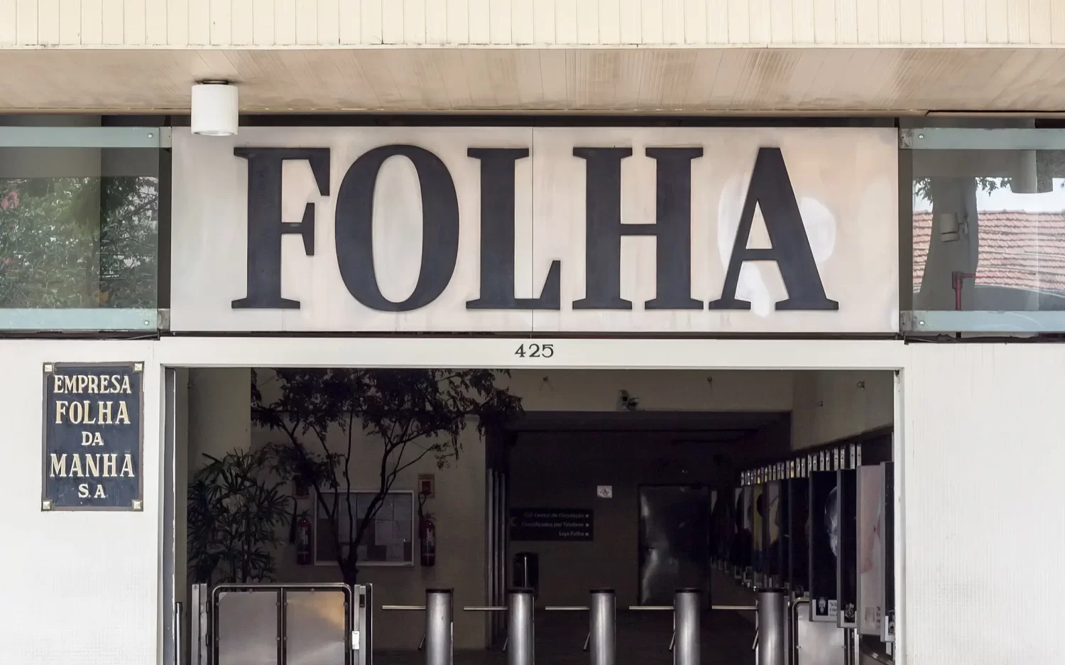 Em carta, jornalistas da Folha repudiam publicações racistas do veículo em busca de audiência