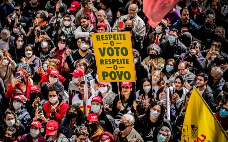Minuto a minuto veja como foram os atos em defesa da democracia