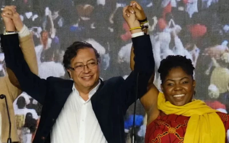 Petro e Francia vencem eleições e serão primeiro governo progressista da Colômbia (2)